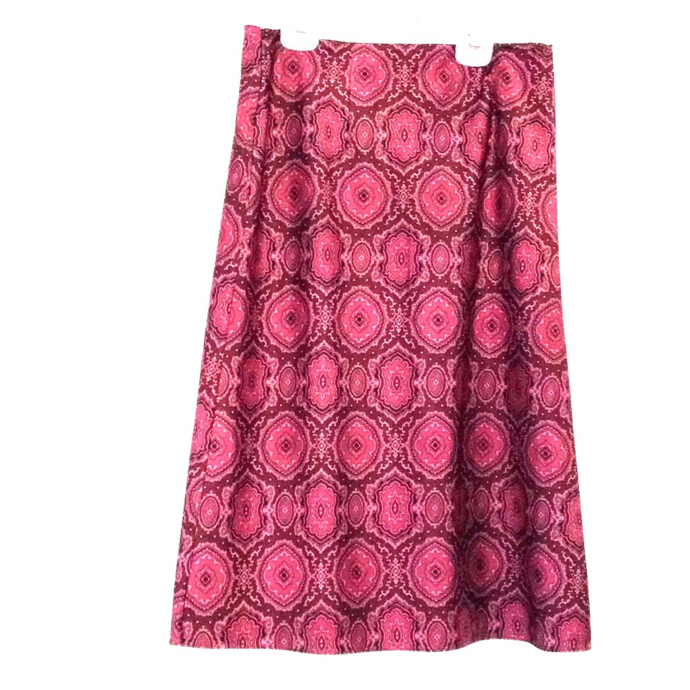 6 New York & Company Skirt Medallion Print Silky